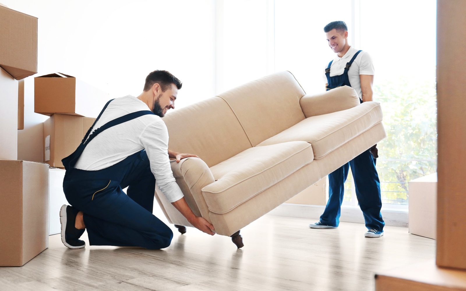 Fast and Reliable Furniture Delivery: Services from Professionals